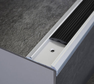 Treppenprofil Aluminium eloxiert silber Breite 45 mm, Höhe 12 mm, Länge 250 cm